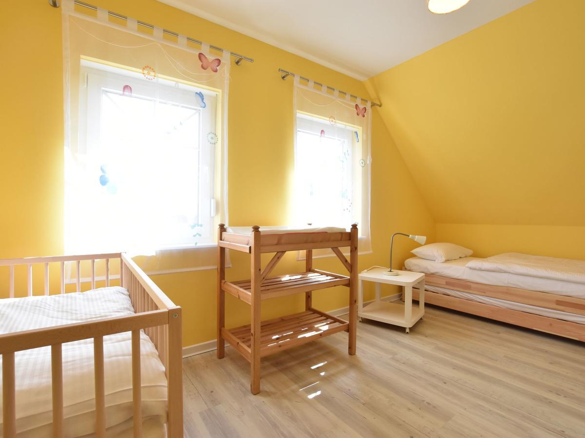 Spacious Holiday Home In Hornstorf With Trampoline Extérieur photo