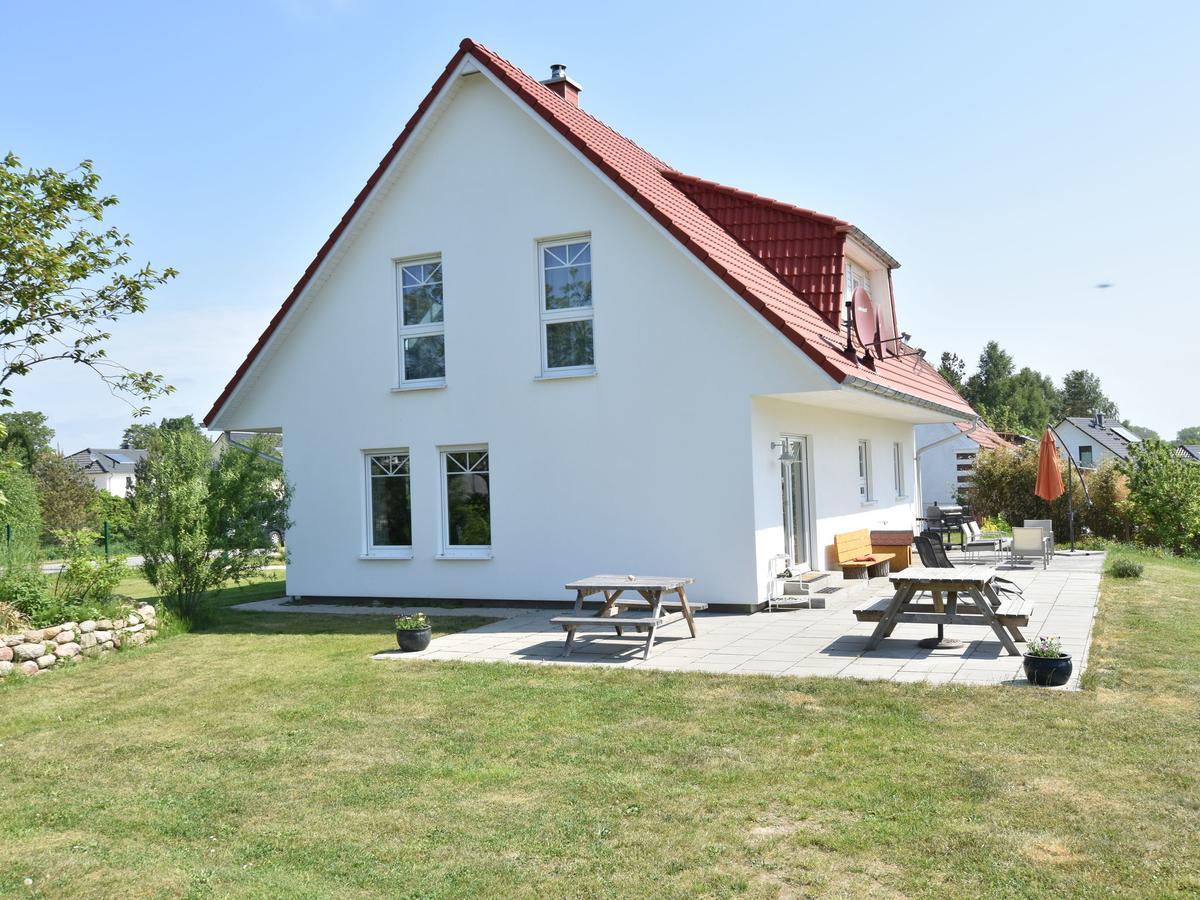Spacious Holiday Home In Hornstorf With Trampoline Extérieur photo