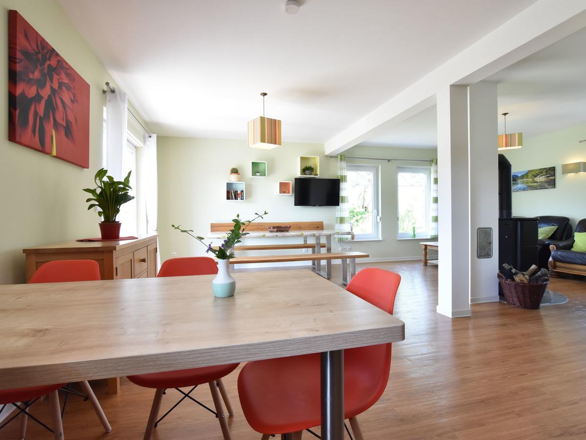 Spacious Holiday Home In Hornstorf With Trampoline Extérieur photo